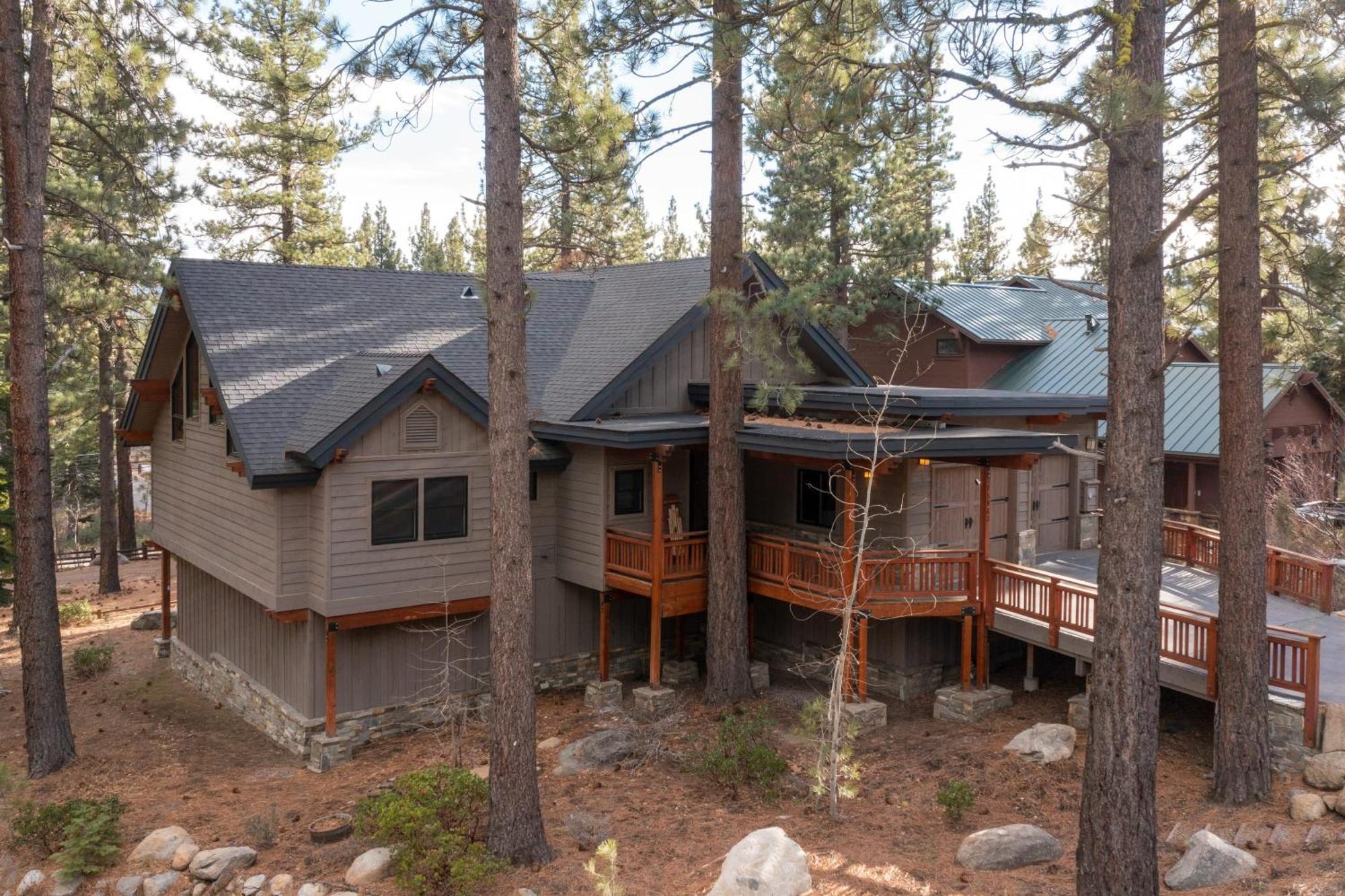 Coyote Moon By Avantstay Cabin Wsauna Mins From Dt Truckee Northstar 外观 照片